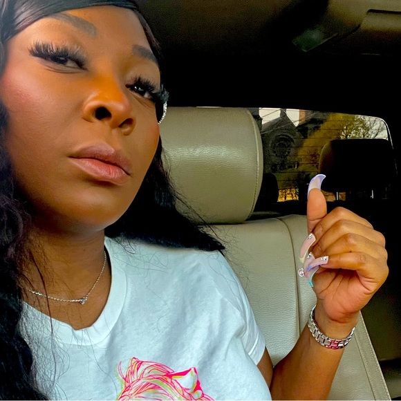 Meet your Posher, Tahara - Picture 1 of 1